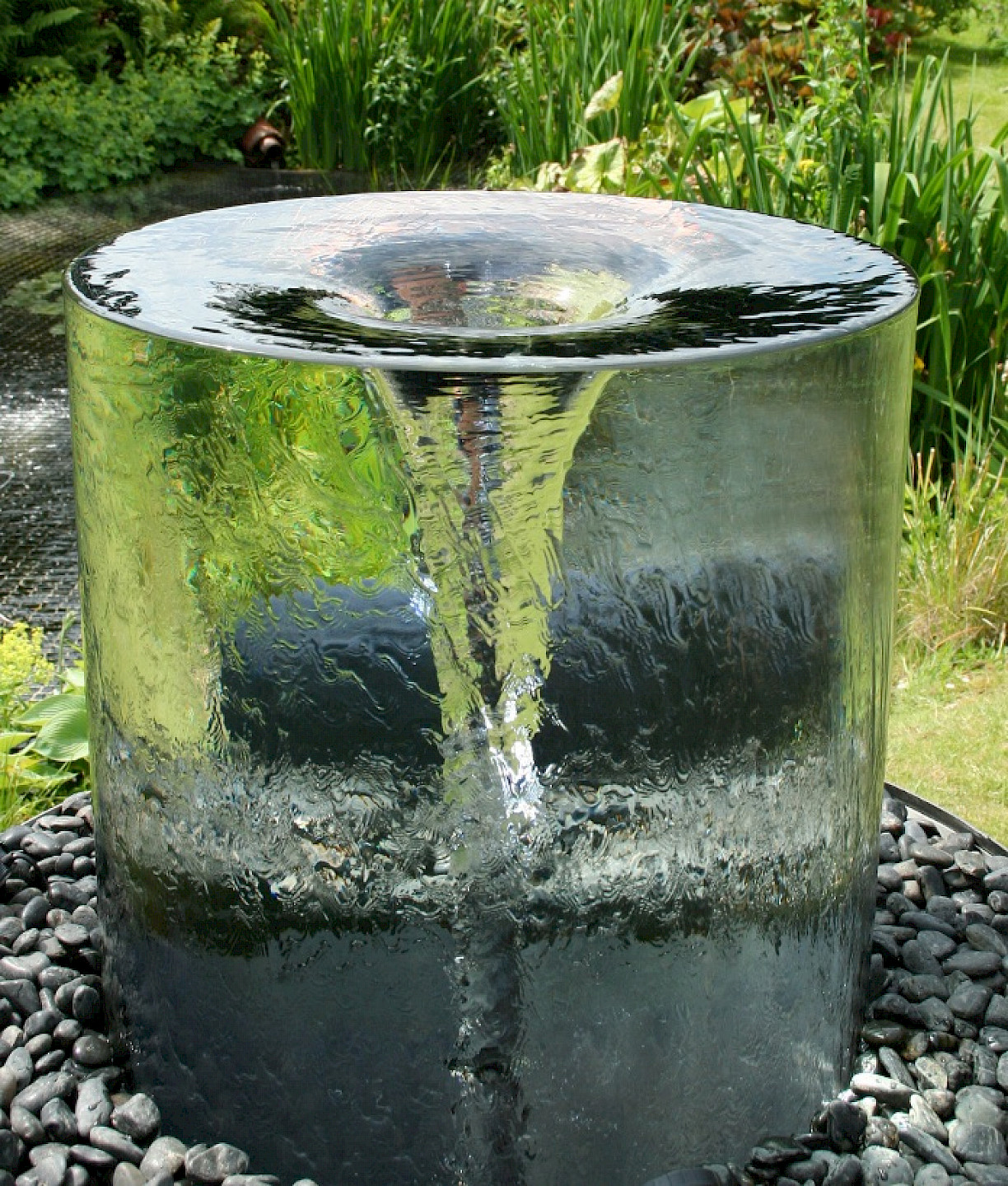 The Volute Vortex water feature - Iconic Materials